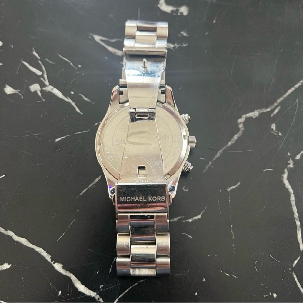 Michael Kors Layton Watch - Picture 4 of 9